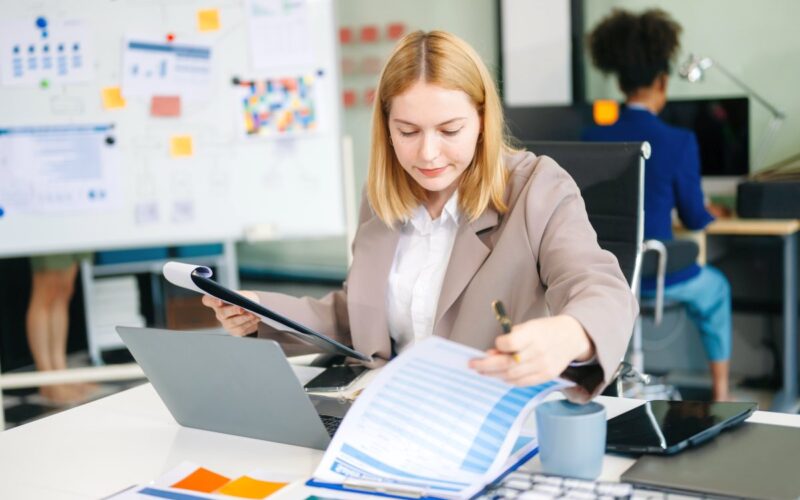 Kiedy warto zlecić księgowość zewnętrznej firmie