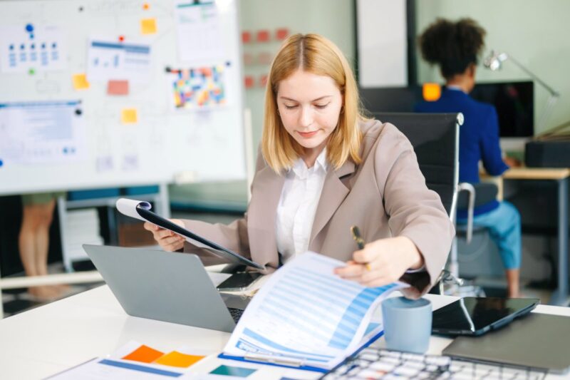 Kiedy warto zlecić księgowość zewnętrznej firmie